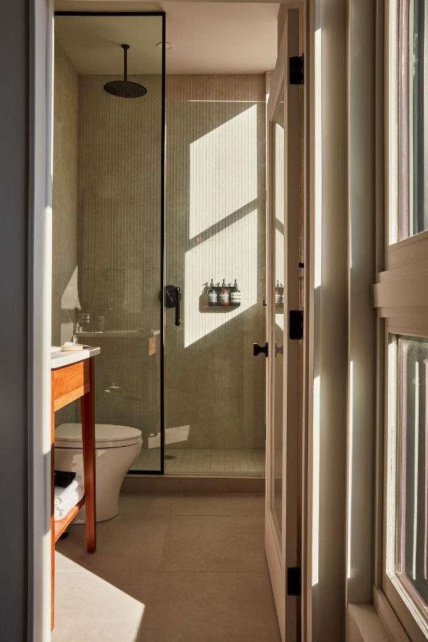 Archway Hotel Residence Philadelphia Bagian luar foto